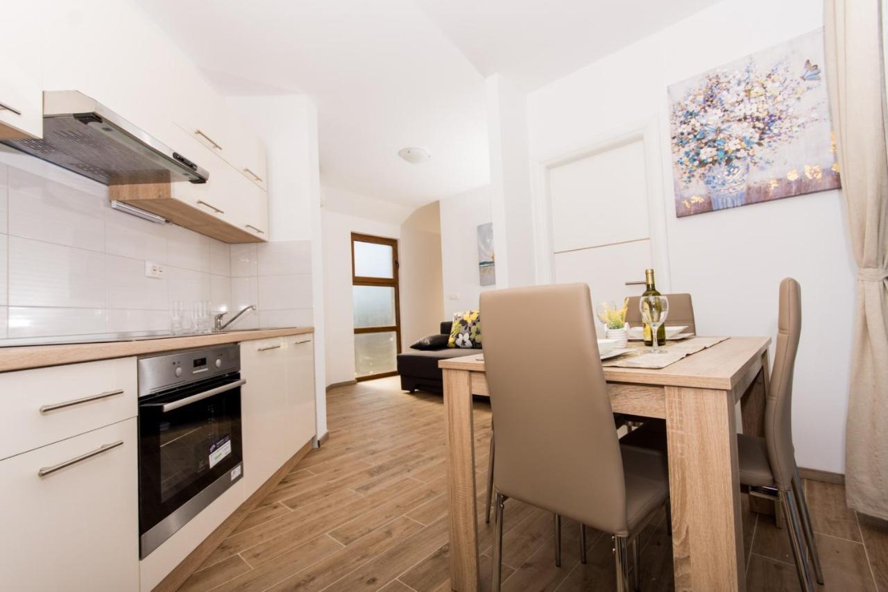 Villa La Drvenik Veliki Pokój zdjęcie
